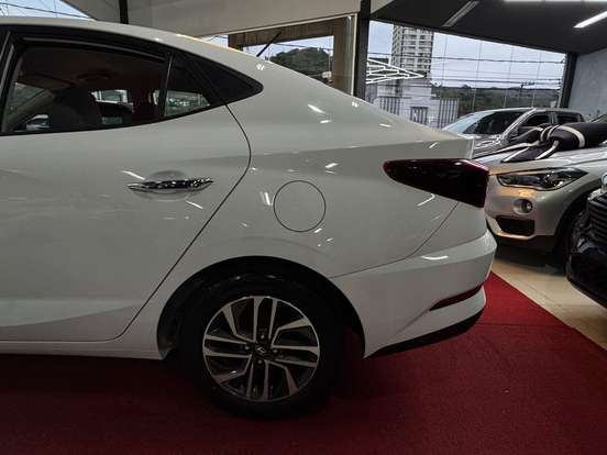 HYUNDAI-HB20S-2024