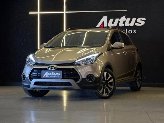 HYUNDAI HB20X 1.6 16V PREMIUM FLEX 4P AUTOMÁTICO