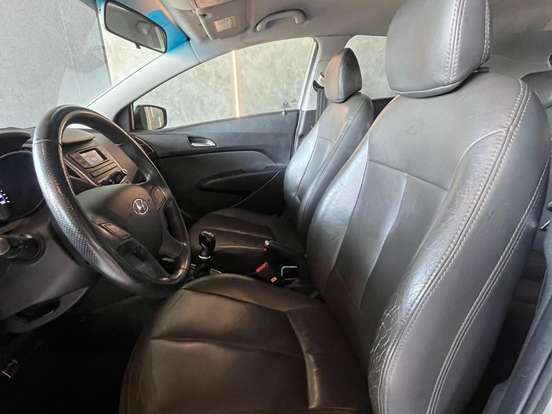 HYUNDAI-HB20X-1.6 16V STYLE FLEX 4P MANUAL HYUNDAI-HB20X-2015