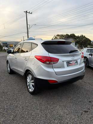 HYUNDAI-IX35-2010