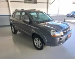 HYUNDAI TUCSON 2.0 MPFI GLS 16V 143CV 2WD FLEX 4P AUTOMÁTICO HYUNDAI TUCSON 2.0 MPFI GLS 16V 143CV 2WD FLEX 4P AUTOMÁTICO
