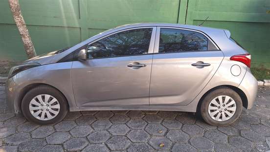 HYUNDAI-HB20-2016