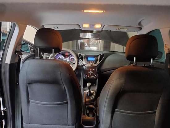 HYUNDAI-HB20-2015