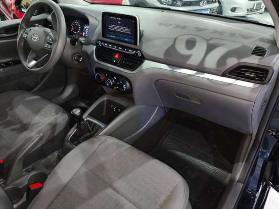 HYUNDAI-HB20S-2025