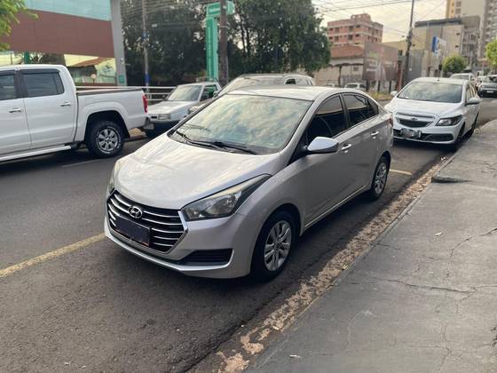 HYUNDAI HB20S 1.0 COMFORT PLUS 12V FLEX 4P MANUAL
