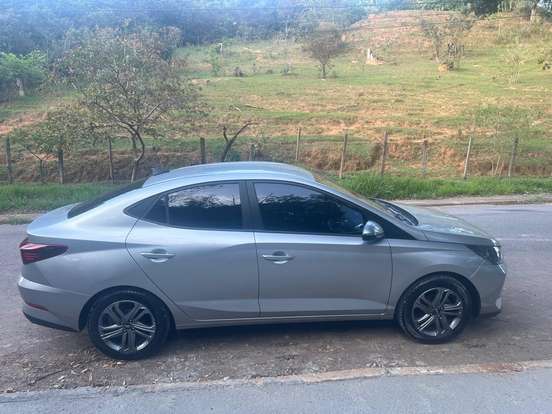 HYUNDAI-HB20S-2023