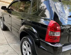 HYUNDAI TUCSON 2.0 MPFI GLS 16V 143CV 2WD GASOLINA 4P AUTOMÁTICO HYUNDAI TUCSON 2.0 MPFI GLS 16V 143CV 2WD GASOLINA 4P AUTOMÁTICO