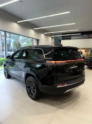 JEEP-COMMANDER-2026