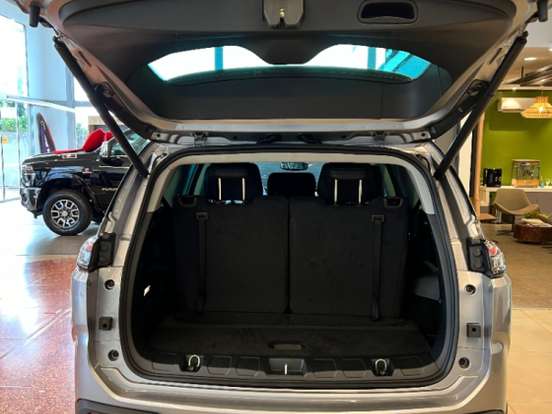 JEEP-COMMANDER-1.3 T270 TURBO FLEX LONGITUDE AT6 JEEP-COMMANDER-2026