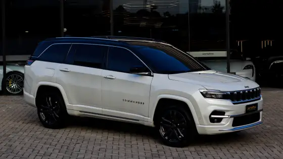 JEEP COMMANDER 2.0 HURRICANE 4 TURBO GASOLINA OVERLAND AT9
