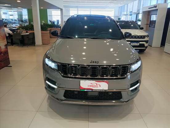 JEEP-COMMANDER-2024