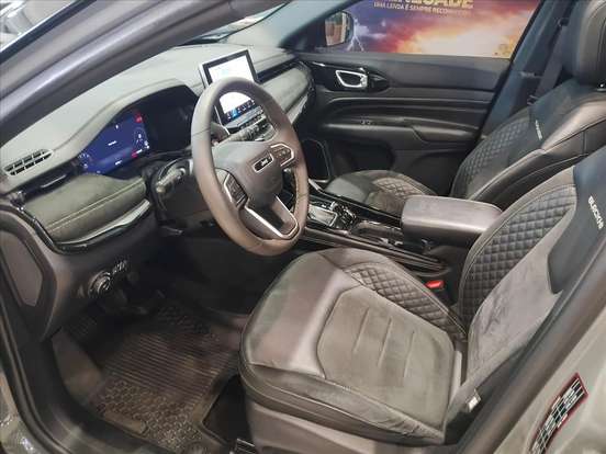 JEEP-COMMANDER-2.0 HURRICANE 4 TURBO GASOLINA BLACKHAWK AT9 JEEP-COMMANDER-2024