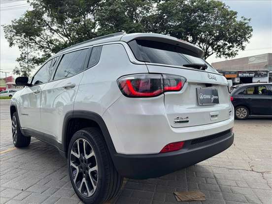JEEP-COMPASS-2.0 16V DIESEL LONGITUDE 4X4 AUTOMÁTICO JEEP-COMPASS-2018