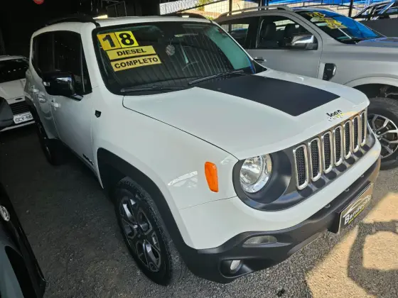JEEP RENEGADE 2.0 16V TURBO DIESEL LONGITUDE 4P 4X4 AUTOMÁTICO JEEP RENEGADE 2.0 16V TURBO DIESEL LONGITUDE 4P 4X4 AUTOMÁTICO