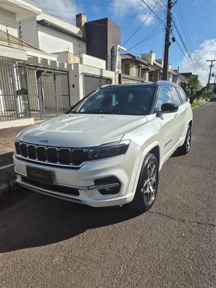 JEEP COMMANDER 2.0 TD380 TURBO DIESEL OVERLAND AT9
