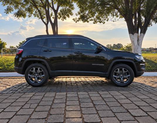 JEEP COMPASS 2.0 16V DIESEL LONGITUDE 4X4 AUTOMÁTICO