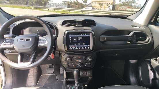 JEEP-RENEGADE-2024
