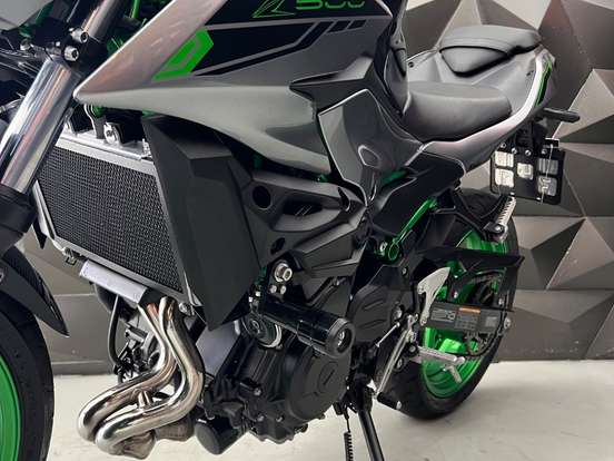 KAWASAKI-Z500 SE KAWASAKI-Z500 SE-2025