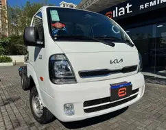 KIA BONGO 2.5 TD DIESEL STD CS 4x4 MANUAL KIA BONGO 2.5 TD DIESEL STD CS 4x4 MANUAL