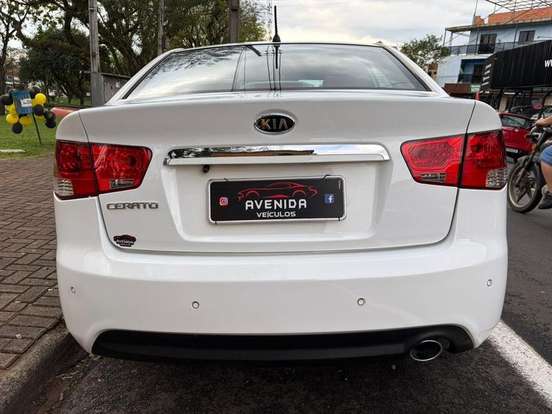 KIA-CERATO-2012