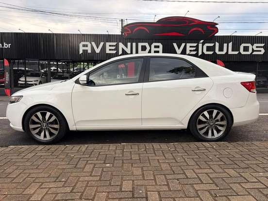 KIA-CERATO-2012