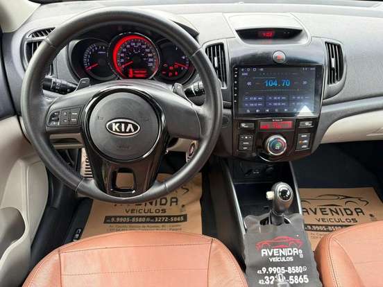 KIA-CERATO-2012