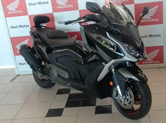 KYMCO AK 550i 