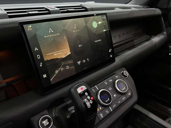 LAND ROVER-DEFENDER-2023