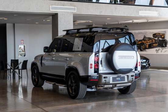 LAND ROVER-DEFENDER-2023