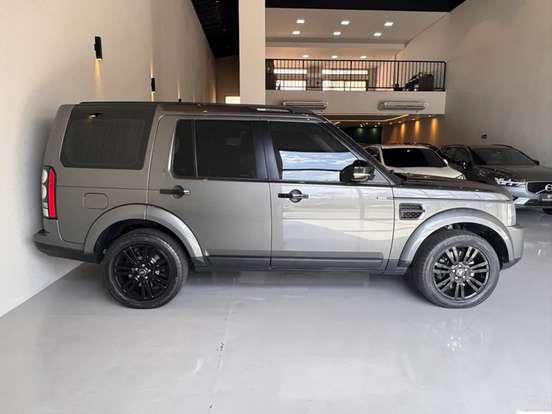 LAND ROVER-DISCOVERY 4-3.0 SE 4X4 V6 24V BI-TURBO DIESEL 4P AUTOMÁTICO LAND ROVER-DISCOVERY 4-2015