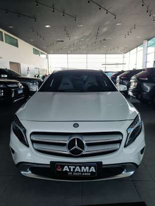 MERCEDES-BENZ-GLA 200-2014