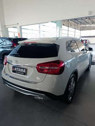 MERCEDES-BENZ-GLA 200-2014