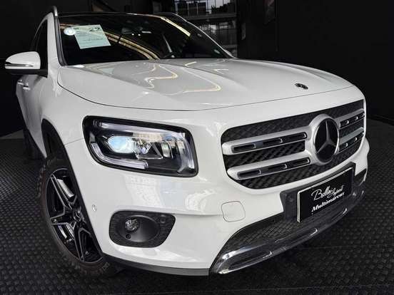 MERCEDES-BENZ-GLB 200-2022