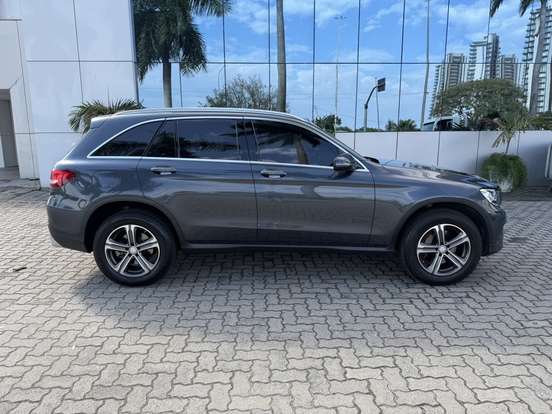 MERCEDES-BENZ-GLC 250-2016