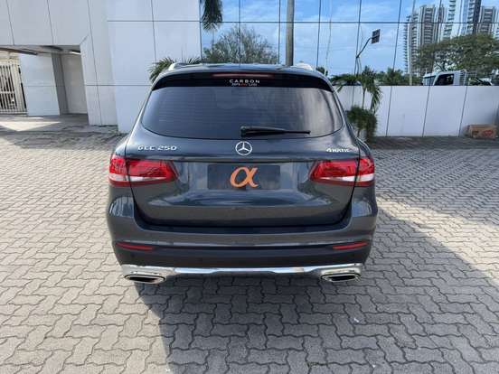 MERCEDES-BENZ-GLC 250-2016