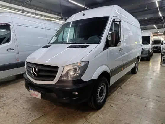 MERCEDES-BENZ SPRINTER 2.2 CDI DIESEL FURGÃO 415 TA LONGO MANUAL