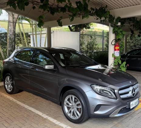 MERCEDES-BENZ GLA 200 1.6 CGI ADVANCE 16V TURBO FLEX 4P AUTOMÁTICO