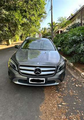 MERCEDES-BENZ-GLA 200-2017