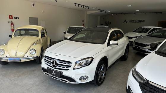 MERCEDES-BENZ GLA 200 1.6 CGI FLEX ENDURO 7G-DCT