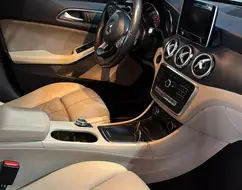 MERCEDES-BENZ GLA 200 1.6 CGI FLEX STYLE 7G-DCT MERCEDES-BENZ GLA 200 1.6 CGI FLEX STYLE 7G-DCT