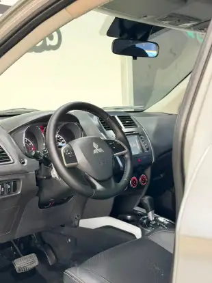 MITSUBISHI-ASX-2015