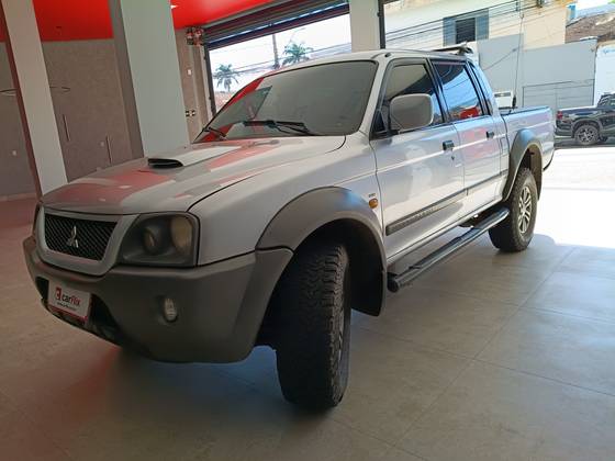 MITSUBISHI L200 OUTDOOR 2.5 GLS 4X4 CD 8V TURBO INTERCOOLER DIESEL 4P MANUAL