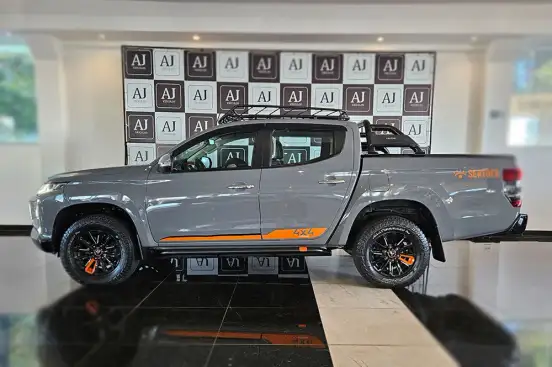 MITSUBISHI-L200 TRITON-2023