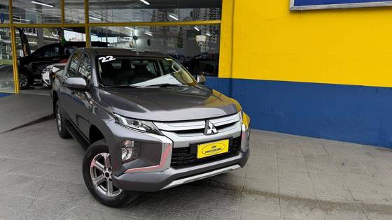 MITSUBISHI L200 TRITON 2.4 16V TURBO DIESEL GLS CD 4X4 AUTOMÁTICO