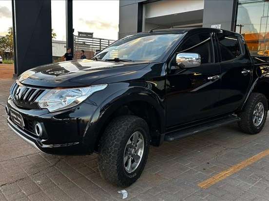 MITSUBISHI-L200 TRITON-2.4 16V TURBO DIESEL SPORT GLS CD 4P 4X4 AUTOMÁTICO MITSUBISHI-L200 TRITON-2017