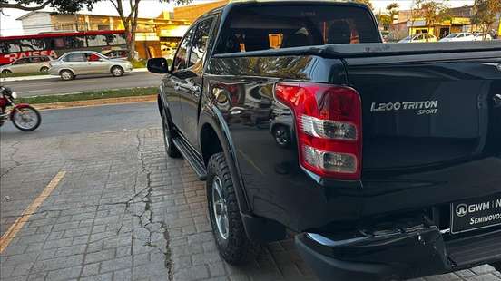 MITSUBISHI-L200 TRITON-2017