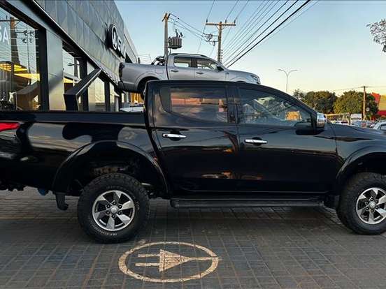 MITSUBISHI-L200 TRITON-2.4 16V TURBO DIESEL SPORT GLS CD 4P 4X4 AUTOMÁTICO MITSUBISHI-L200 TRITON-2017