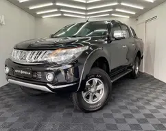 MITSUBISHI L200 TRITON 2.4 16V TURBO DIESEL SPORT HPE CD 4P 4X4 AUTOMÁTICO MITSUBISHI L200 TRITON 2.4 16V TURBO DIESEL SPORT HPE CD 4P 4X4 AUTOMÁTICO