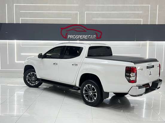 MITSUBISHI-L200 TRITON-2.4 16V TURBO DIESEL SPORT HPE-S CD 4P 4X4 AUTOMÁTICO MITSUBISHI-L200 TRITON-2021