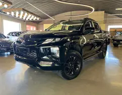 MITSUBISHI L200 TRITON 2.4 16V TURBO DIESEL SPORT HPE-S CD 4P 4X4 AUTOMÁTICO MITSUBISHI L200 TRITON 2.4 16V TURBO DIESEL SPORT HPE-S CD 4P 4X4 AUTOMÁTICO